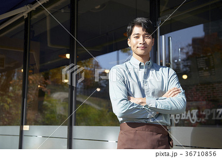 笑顔 微笑 微笑み 36710856