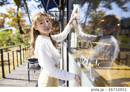 バルコニー レストラン 食堂 36710952