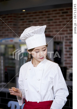 レストラン 食堂 シェフ 36711245