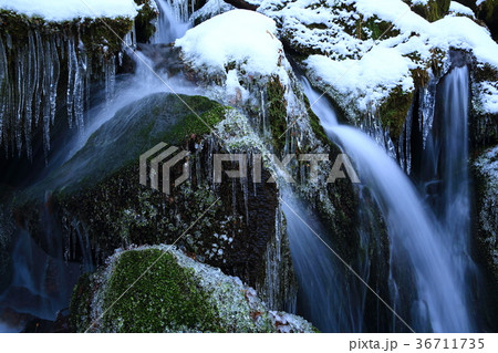冬の薄衣の滝 冬の薄衣の滝 36711735