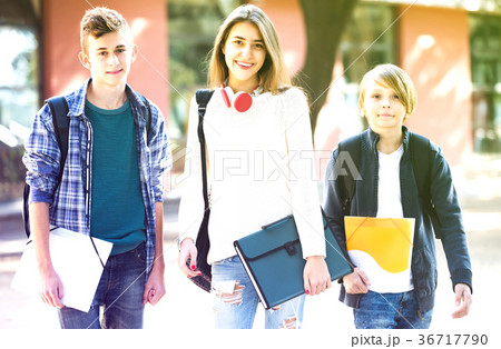 Teenage students going to college Teenage students going to college 36717790