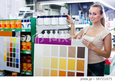 woman customer in housewares hypermarket. woman customer in housewares hypermarket. 36721075