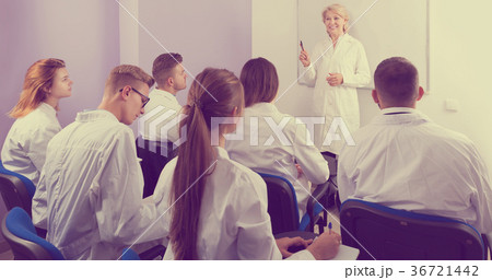 teacher lecturing to medical students teacher lecturing to medical students 36721442