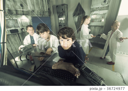 Children playing in bunker quest room 36724977