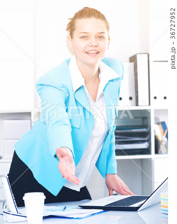 Businesswoman is going to meet first visitors 36727952