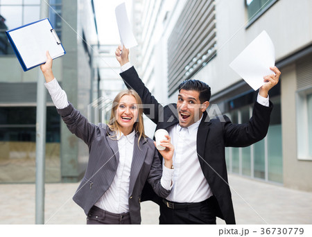 Male with businesswoman are signed successful contract and satisfied of it 36730779