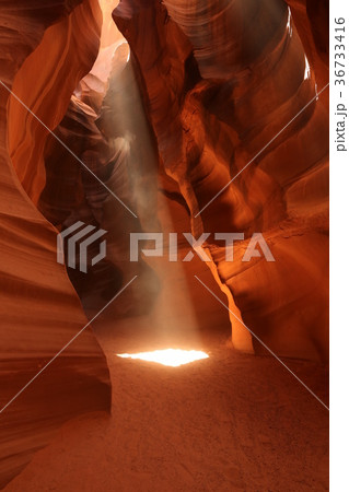 Stunning Antelope Canyon in America Stunning Antelope Canyon in America 36733416