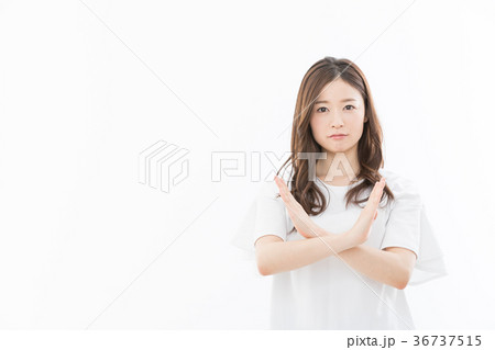 若い女性　NG　 36737515