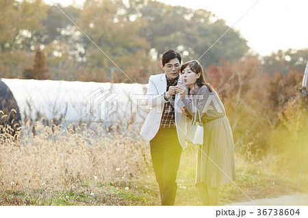 笑顔 微笑 微笑み 36738604