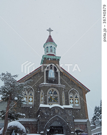 小樽 雪のカトリック小樽教会 富岡聖堂の写真素材 36740879 Pixta