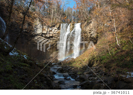 アシリベツの滝 虹が架かる滝 アシリベツの滝 虹が架かる滝 36741011