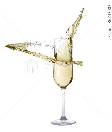 Glass of champagne 36742902