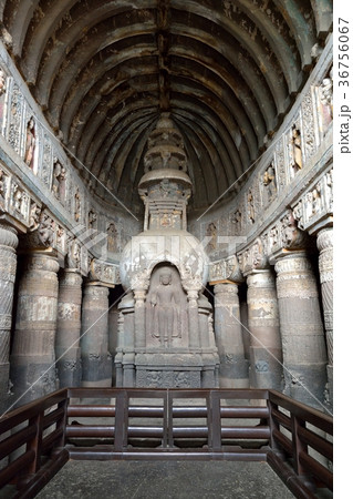 アジャンタ石窟群 第19窟のストゥーパ アジャンタ石窟群 第19窟のストゥーパ 36756067