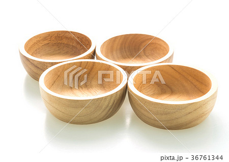 Wood bowl 36761344