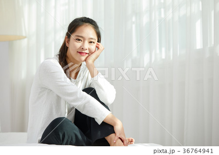 女性 女 女の子 36764941