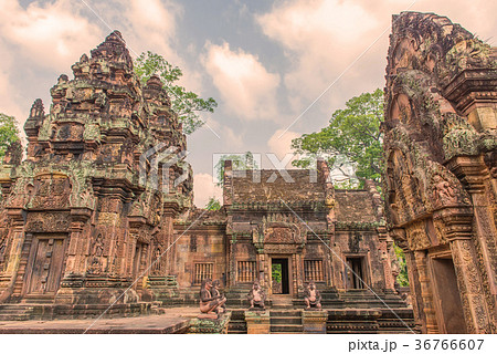Banteay Srei Castle or Banteaysrei Khmer temple 36766607