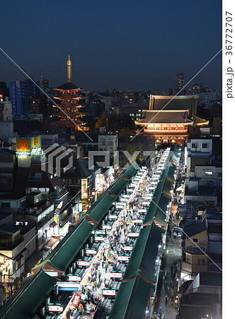 日本の東京都市景観・夜景・浅草寺 36772707