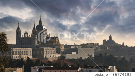 Madrid cityscape Madrid cityscape 36774192