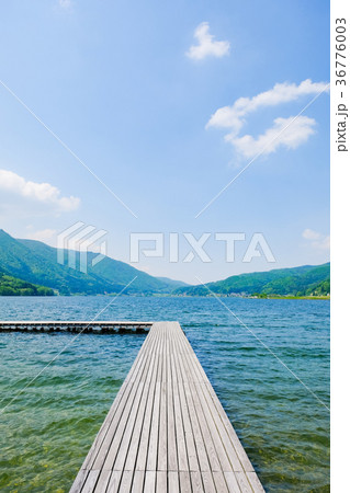 春・新緑の木崎湖 春・新緑の木崎湖 36776003