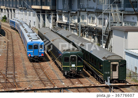 12系客車と24系客車トワイライト編成 36776607