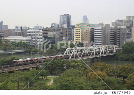 旧淀川を渡る大阪環状線323系 旧淀川を渡る大阪環状線323系 36777949