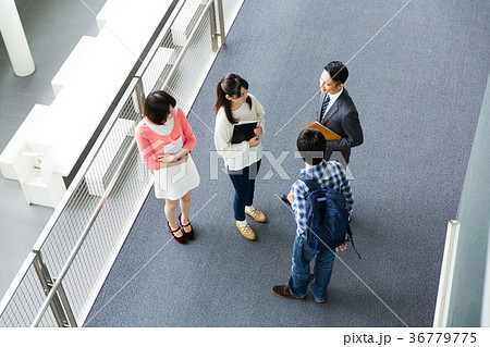 大学生 大学 予備校 36779775