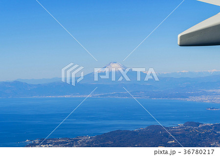 三浦半島上空から富士山を空撮 36780217