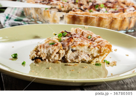 Slice of tart with chicken amd mushrooms Slice of tart with chicken amd mushrooms 36780305