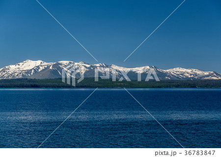 Yellowstone Lake with mountains landscape Yellowstone Lake with mountains landscape 36783847