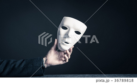 仮面とビジネスマン 36789818