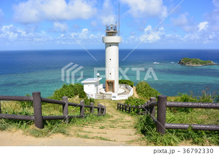 石垣島の平久保崎灯台 石垣島の平久保崎灯台 36792330