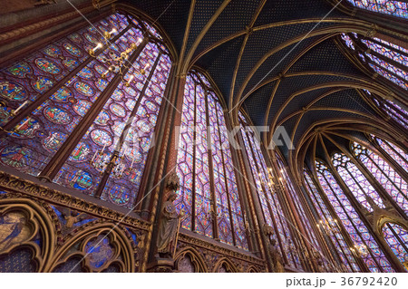 サント・シャペルのステンドグラス 36792420