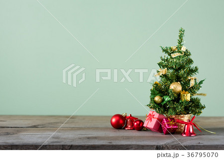 Christmas backgrounds 2018 36795070