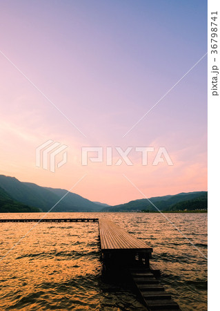 木﨑湖・夕景(春) 木﨑湖・夕景(春) 36798741