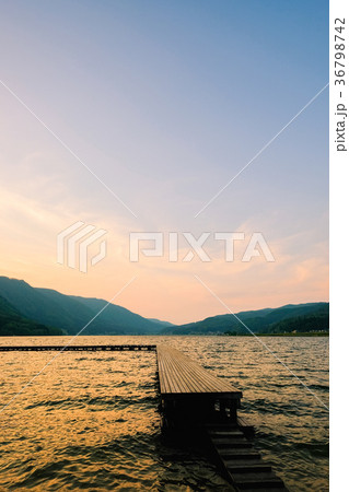 木﨑湖・夕景(春) 木﨑湖・夕景(春) 36798742