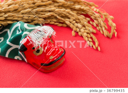 獅子舞　稲穂　正月イメージ　秋祭りイメージ 36799435