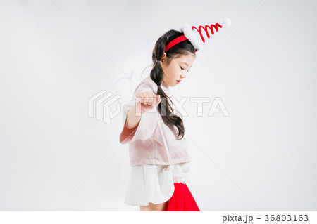クリスマス 少女 女性 36803163
