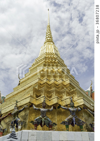 タイの王宮寺院 タイの王宮寺院 36807238