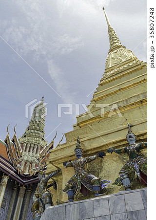 タイの王宮寺院 タイの王宮寺院 36807248