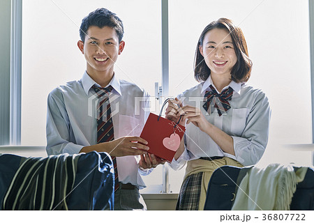 学生 - プレゼント - 記念写真 36807722