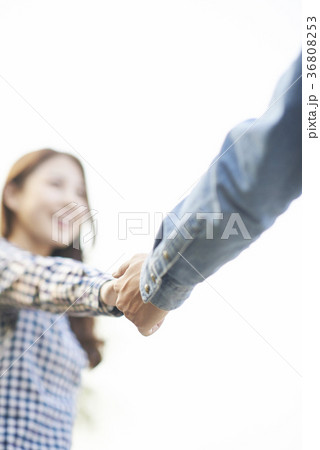 人 人間 手を引く 36808253