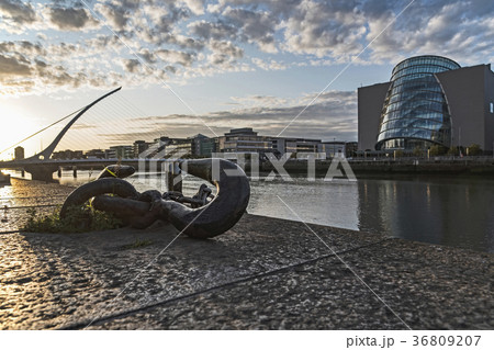 Ireland, Dublin, River Lifley with docklands area 36809207