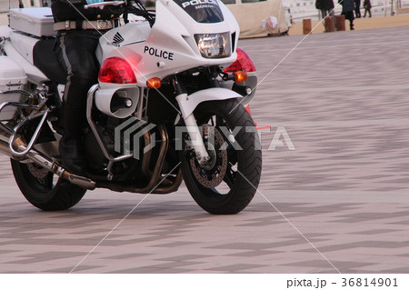 白バイ 36814901