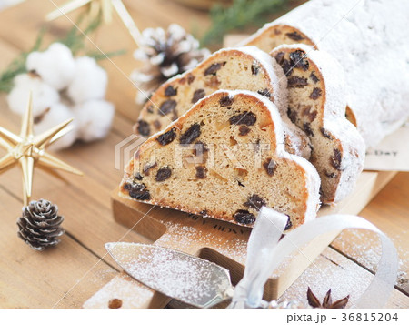 ドイツの焼き菓子シュトーレン ドイツの焼き菓子シュトーレン 36815204