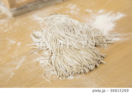 そば打ちイメージ 36815269