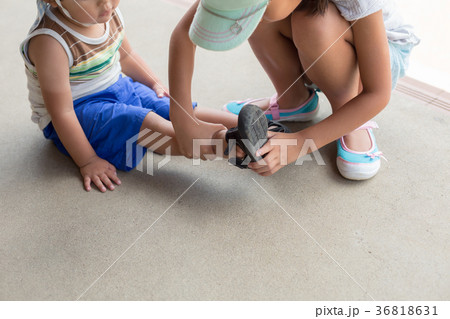 2 years old　&　8 years old 36818631