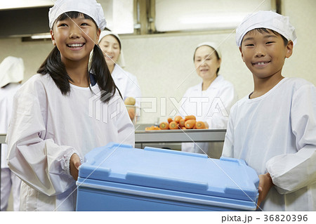 給食当番 小学生 給食当番 小学生 36820396