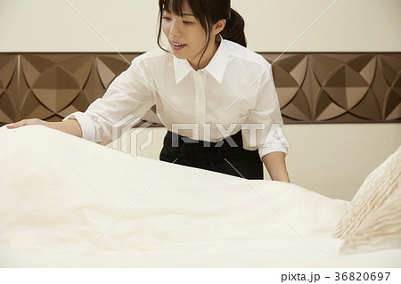 ホテルの清掃員 36820697