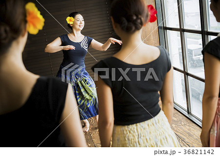 フラダンス教室 36821142
