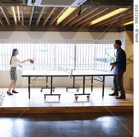 ビジネス　自由な社風 36821956